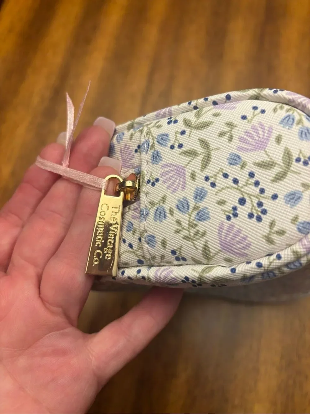 The vintage cosmetic co. Pouch, NWOT
